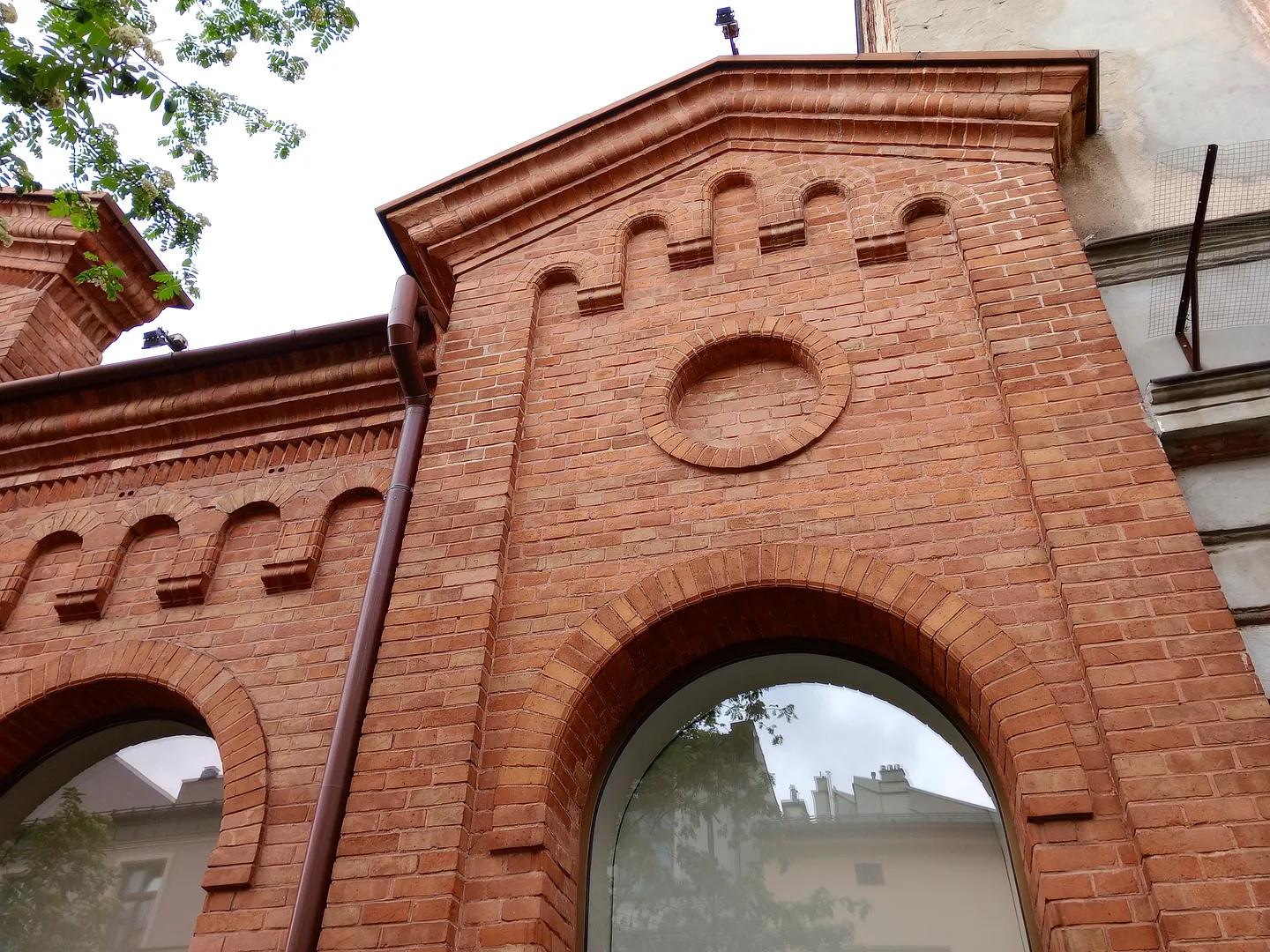 House of Hasidic Learning, now Starmach art gallery